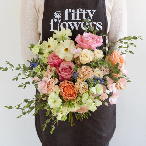 Impressive Daydream Flower Centerpiece Apron - Image