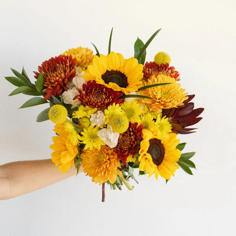 Sunflower Fields Centerpiece Hand - Image