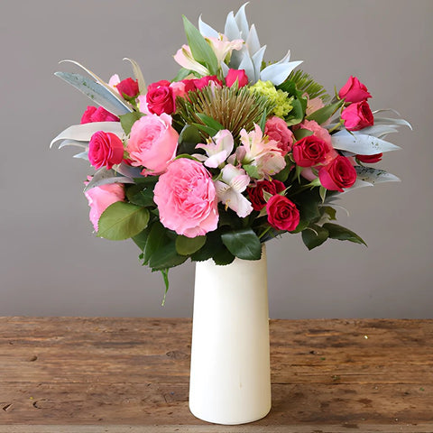 Womens Friendship Day Pink Flower Bunch in Vase